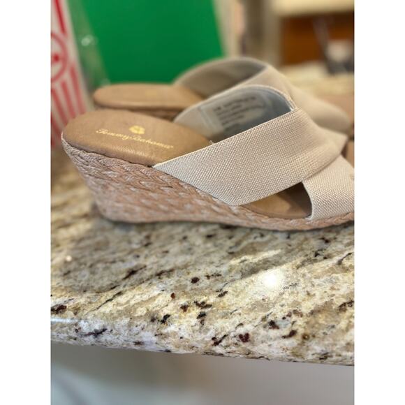 Tommy Bahama Women's Beige Slip on Wedge Sandals Size 9.5 - Picture 3 of 8